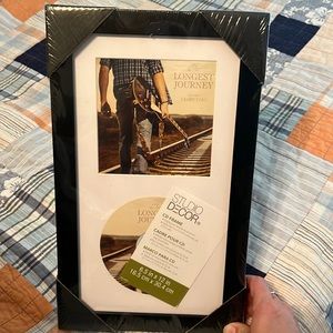 Brand new still in packaging Cd Frame